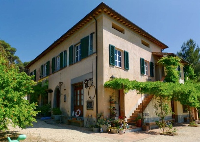Foto Villa unifamiliare a Portoferraio San Giovanni di 321 m² con 13 locali