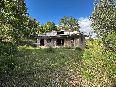 Foto Rustico in VIA VAGNOLI, Itri di 135 m² con 8 locali in vendita