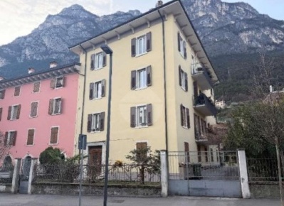 Foto Appartamento in Viale Giovanni Prati, Riva del Garda Centro di 154 m²