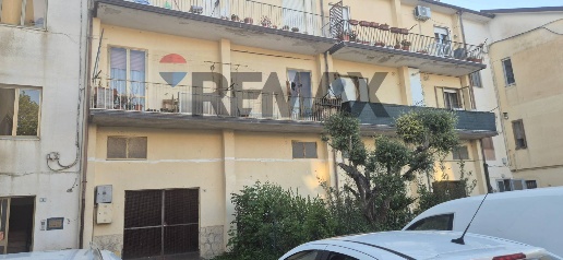 Foto Appartamento in Kennedy 5, Flumeri di 98 m² con 6 locali in vendita