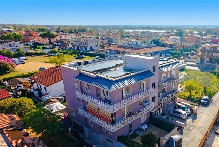 Foto Appartamento in Via Antonio Roveggio, Roma Dragona di 155 m²
