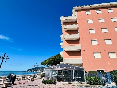 Foto Appartamento in Lungomare delle Nazioni, San Bartolomeo al Mare Centro