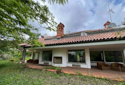 Foto Villa unifamiliare a Moncalieri Revigliasco - Maddalena di 560 m²