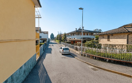 Foto Appartamento a Cambiago Centro di 96 m² con 4 locali in vendita
