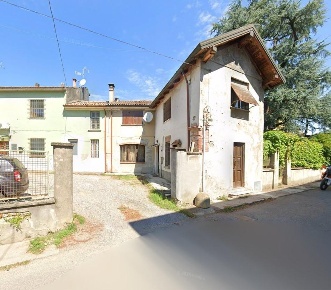 Foto Appartamento a Santo Stefano Lodigiano Centro di 212 m² con 8 locali
