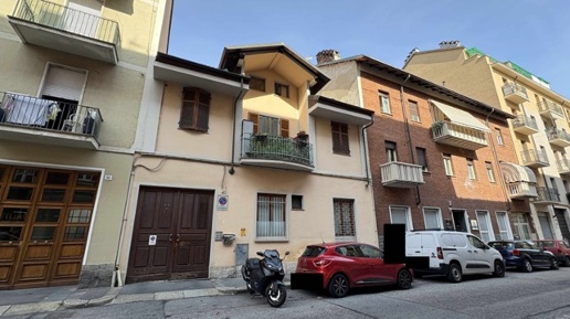 Foto Appartamento a Torino Don Bosco di 66 m² con 2 locali in vendita
