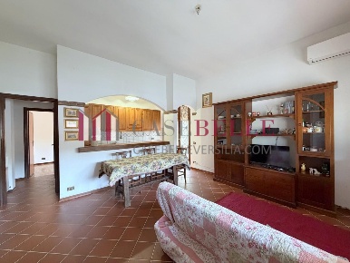 Foto Appartamento a Camaiore Camaiore Paese di 100 m² con 4 locali