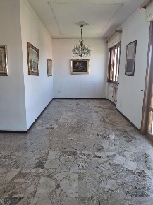 Foto Appartamento a Cecina Cecina Centro di 150 m² con 6 locali in vendita