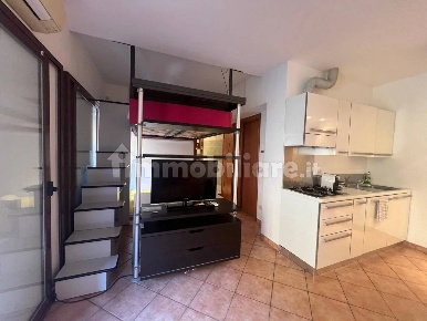 Foto Appartamento in Via Paolo Lomazzo 10, Milano Paolo Sarpi con 1 locali