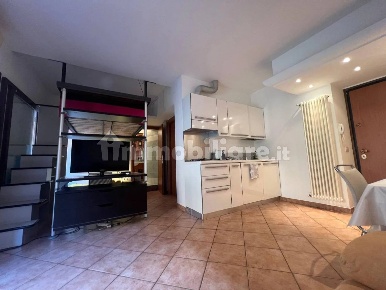 Foto Appartamento in Via Paolo Lomazzo 10, Milano Paolo Sarpi con 1 locali