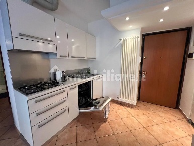 Foto Appartamento in Via Paolo Lomazzo 10, Milano Paolo Sarpi con 1 locali