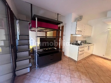 Foto Appartamento in Via Paolo Lomazzo 10, Milano Paolo Sarpi con 1 locali