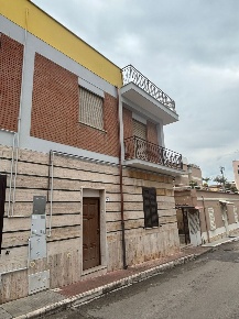 Foto Appartamento in Via Monteverde 6, Nettuno Centro di 80 m² con 4 locali