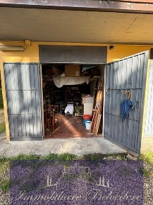 Foto Posti auto in Via San Giusto, Scandicci Le Bagnese, San Giusto