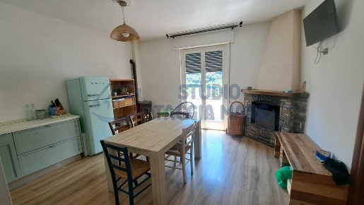 Foto Appartamento in Via Ugo Secondo Partigiano 84, Badalucco Centro
