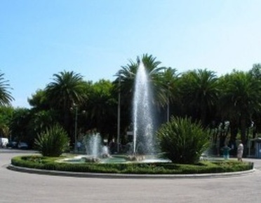 Foto Locale commerciale a San Benedetto del Tronto Centro di 40 m²