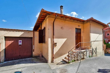 Foto Casa indipendente in Via Isonzo, Grottaferrata Centro di 80 m²