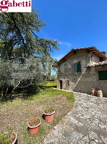 Foto Villa unifamiliare a Gaiole in Chianti di 112 m² con 7 locali