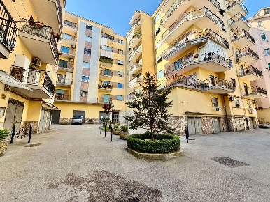 Foto Appartamento in Corso EUROPA 48, Marano di Napoli Centro di 135 m²