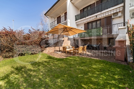 Foto Villa a schiera in Via Vivaldi 13, Cisliano Centro di 170 m²