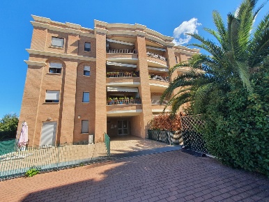 Foto Appartamento in Via GABRIELE D'ANNUNZIO 1, Assisi di 75 m² in vendita