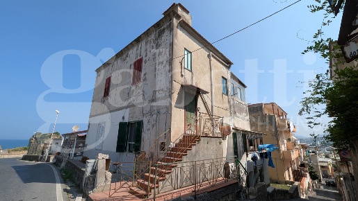 Foto Appartamento in Via Torregaveta 00, Monte di Procida di 90 m²