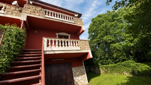 Foto Villa unifamiliare in Via Valle della Vigna 1, Torre Cajetani