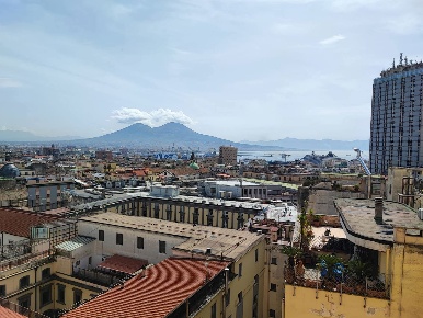 Foto Appartamento in CaritÃ, Napoli Centro Storico di 174 m² con 5 locali