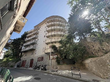 Foto Appartamento in VIA DINA E CLARENZA, Messina Centro Storico di 62 m²