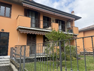 Foto Appartamento a Cassolnovo Centro di 80 m² con 3 locali in affitto