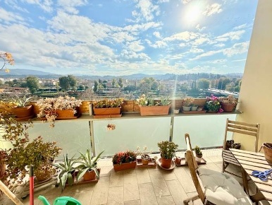 Foto Appartamento in Lungarno Cristoforo Colombo  26, Firenze di 140 m²