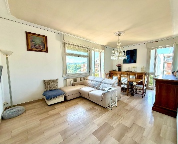 Foto Appartamento a Firenze Europa di 120 m² con 6 locali in vendita
