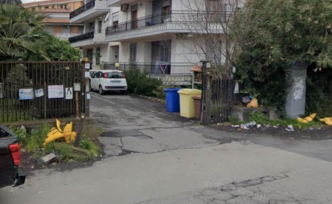 Foto Garage in Via Provinciale per Santa Maria Ammalati 101, Acireale