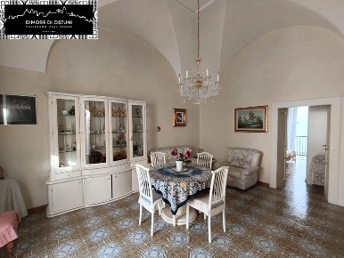 Foto Casa indipendente a Ostuni di 130 m² con 5 locali in vendita