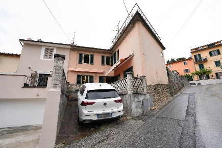 Foto Casa indipendente in via giuseppe mazzini 3, Montale Fognano di 142 m²