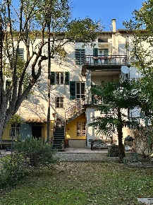 Foto Appartamento a Lucca Arancio di 280 m² con 13 locali in vendita