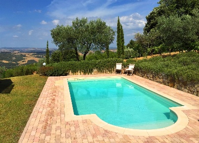 Foto Rustico a Pomarance di 140 m² con 9 locali in vendita