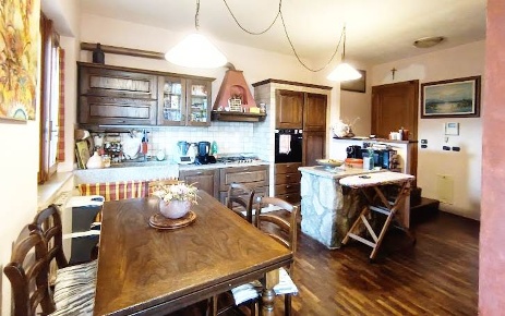 Foto Appartamento a Chiusi Macciano di 80 m² con 4 locali in vendita