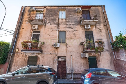 Foto Appartamento in Via Trecastagni 9, Catania Gioeni di 82 m² in vendita