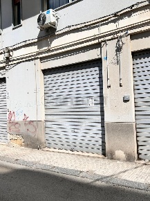 Foto Magazzino in Via Toscana 38, Caltanissetta Centro di 129 m² in vendita