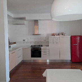 Foto Appartamento a Padova di 120 m² con 5 locali in affitto