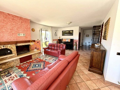Foto Appartamento in Via Arezzo 4, Alba Adriatica Centro di 110 m²