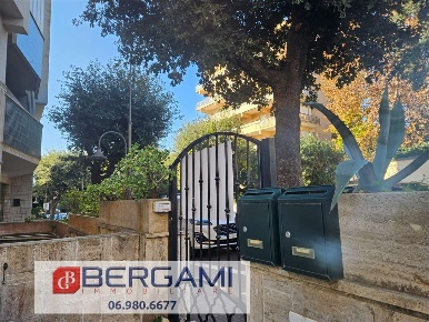 Foto Appartamento in Via Antonio Gramsci 74, Anzio di 80 m² con 3 locali