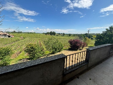 Foto Appartamento a Castel San Giovanni Borgonovo Valtidone di 140 m²