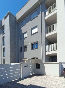 Foto Appartamento in VIA STAZIONE, Crema di 181 m² con 3 locali in vendita