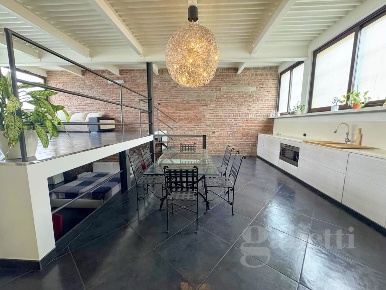 Foto Loft in Via Grazioli 6, Busto Arsizio San Michele di 92 m² in vendita