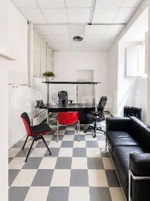Foto Ufficio in di Torre Argentina, Roma Pantheon di 150 m² con 8 locali
