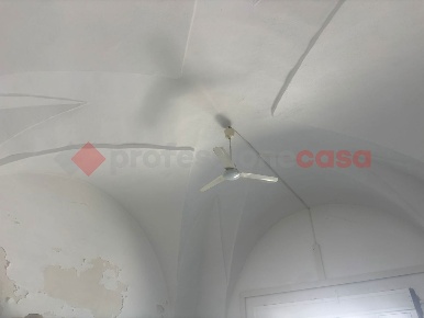 Foto Negozio in Via VITTORIO EMANUELE 33, Pulsano Centro di 100 m²