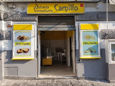 Foto Attività commerciale in Via camillo benso Cavour 3, Aversa di 20 m²