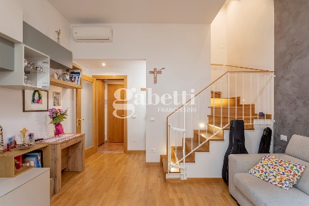 Foto Appartamento in Via Corridoni 1, Firenze di 88 m² con 4 locali